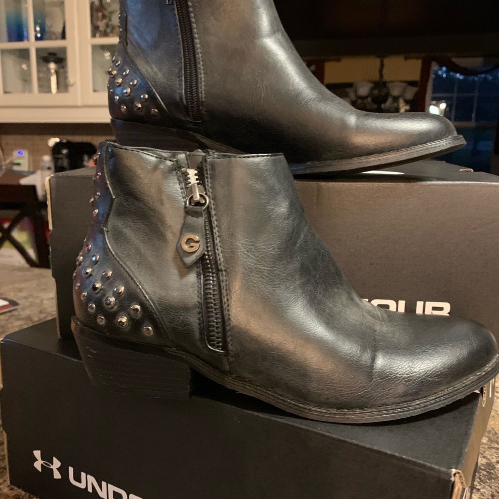 Ladies pewter grey Guess ankle boots